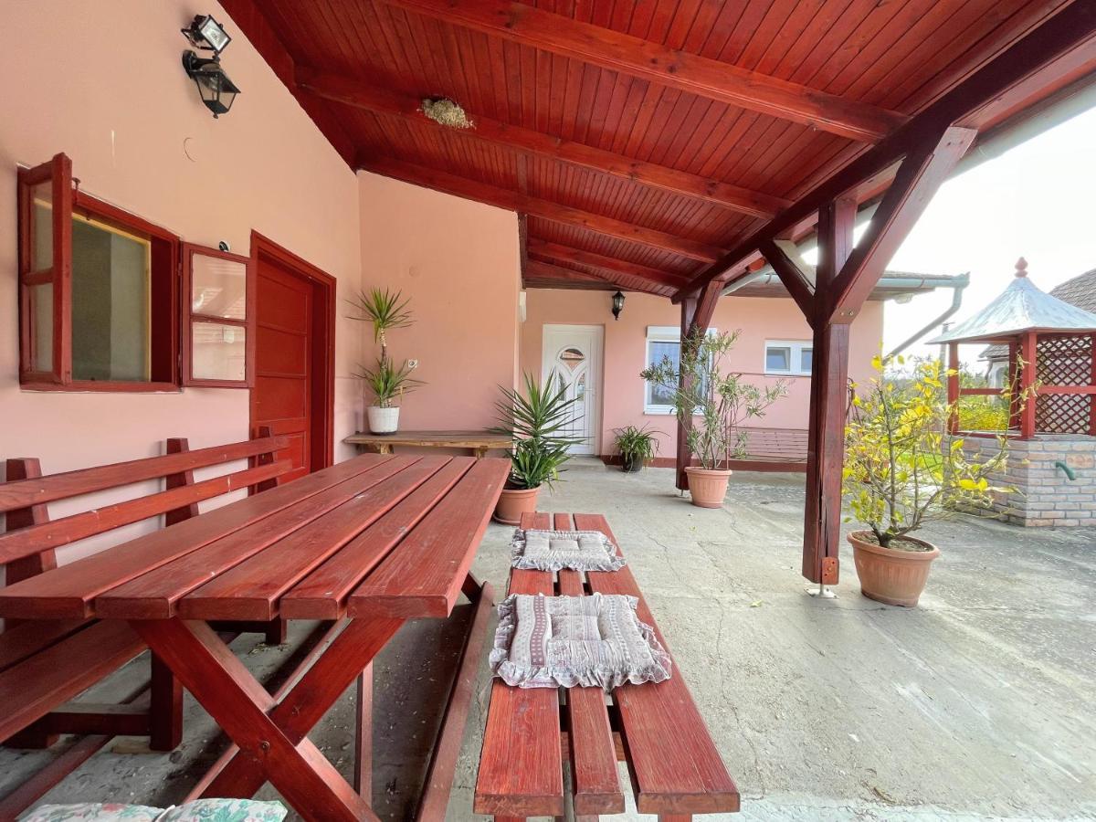 Holiday Home Szulok Экстерьер фото